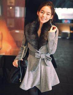 2010秋冬新款韩版淑女奢华兔毛领 羊绒大衣 秋冬外套 预售折扣中