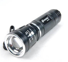SA-28 CREE Q5 LED 3档透镜变焦强光手电筒 3*AAA/1*18650