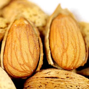 坚果零食薄壳椒盐奶香大杏仁...