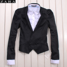 【专柜正品】&mdash;复古风Zara设计感超强泡泡肩格外修身小西服