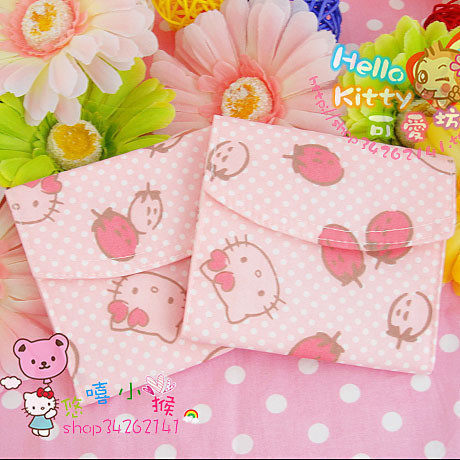 特价 Hello Kitty 卫生棉包 卫生巾包 护垫包 女生必备