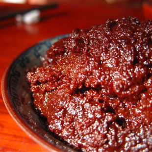  云南特产 黄豆酱 拌面酱 调味酱料 米线帽子 万和昭通酱150克