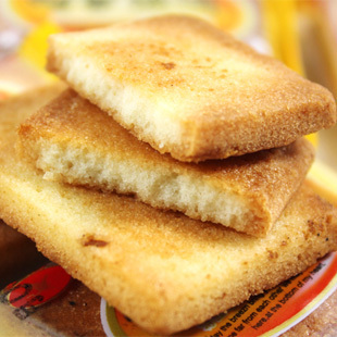  白鹤鸡蛋煎饼 营养饼干 250克 据说比面包干还要好吃哦！~