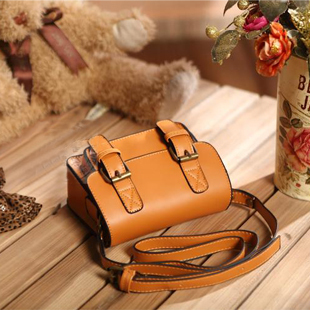 2012新款欧美复古女包...