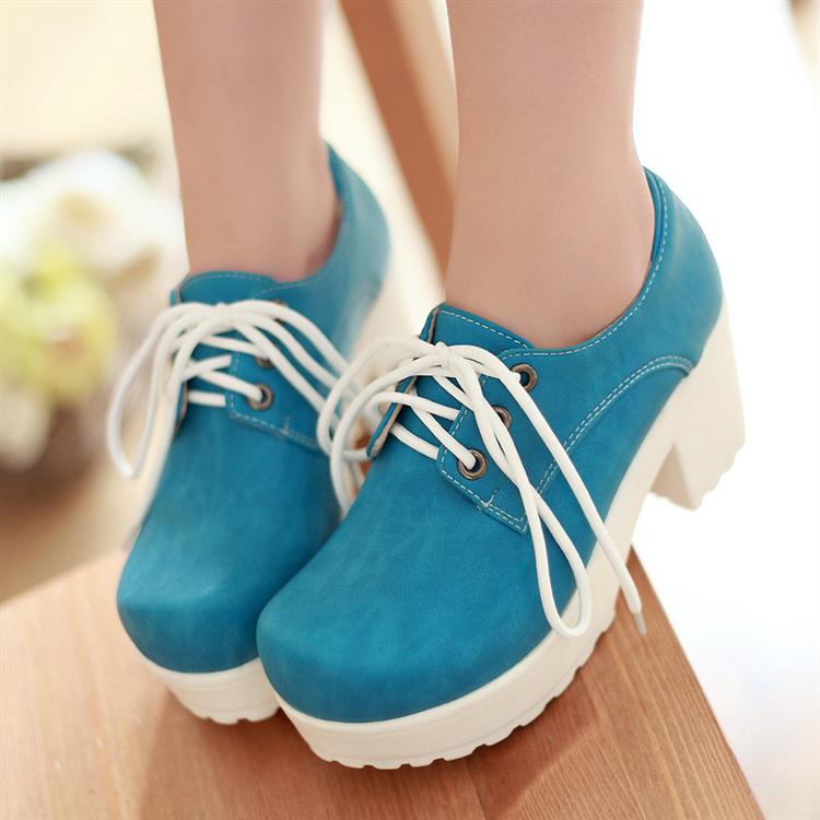 英伦风圆头厚底鞋...