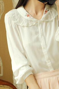  CC公主秋装新款女装甜美森林系小清新白色长袖蕾丝娃娃领衬衫