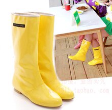 ●朵朵●实拍 2010秋HOT原单 日韩糖果漆皮平底高筒雨靴 包邮