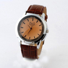 Armani.  Reloj de pulsera D & G / dujiabanna · Yinglun de ocio de moda CK.  Café