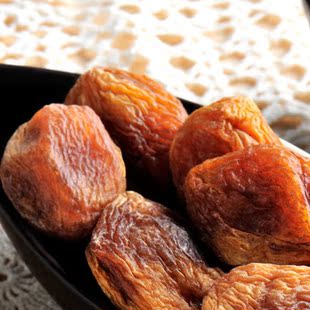  新疆杏干 新疆特产 特级库车黑杏干 一杏两吃 酸甜杏 两斤包邮