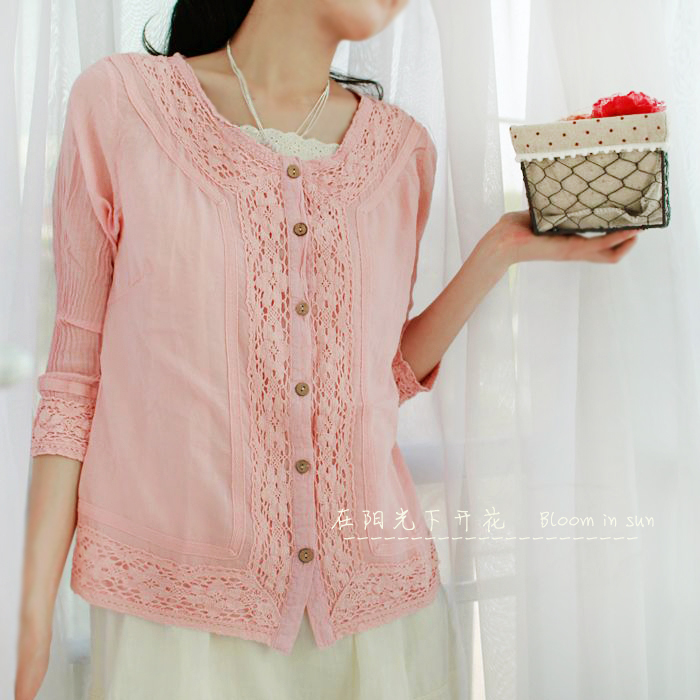 花海的路夏季田园...