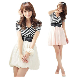 2012女装 夏款新品深V领条纹拼接收腰雪纺花苞裙<span class=H>古木夕羊</span>风