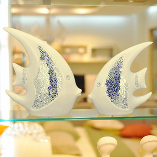  结婚礼品包邮亲嘴鱼 家居陶瓷鱼摆件 客厅乔迁装饰品 新年礼物鱼