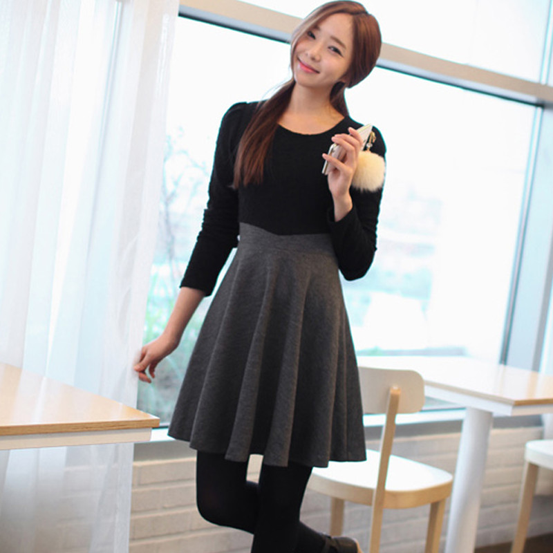 修身显瘦连衣裙...