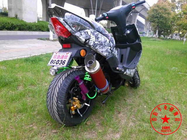 鬼火RSZ ZERO 150CC F1宽胎 大轮胎 踏板车