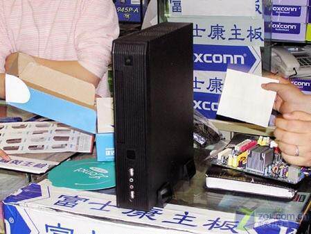 热卖中Intel Atom330双核CPU准系统/2G/1000G硬盘整套1788