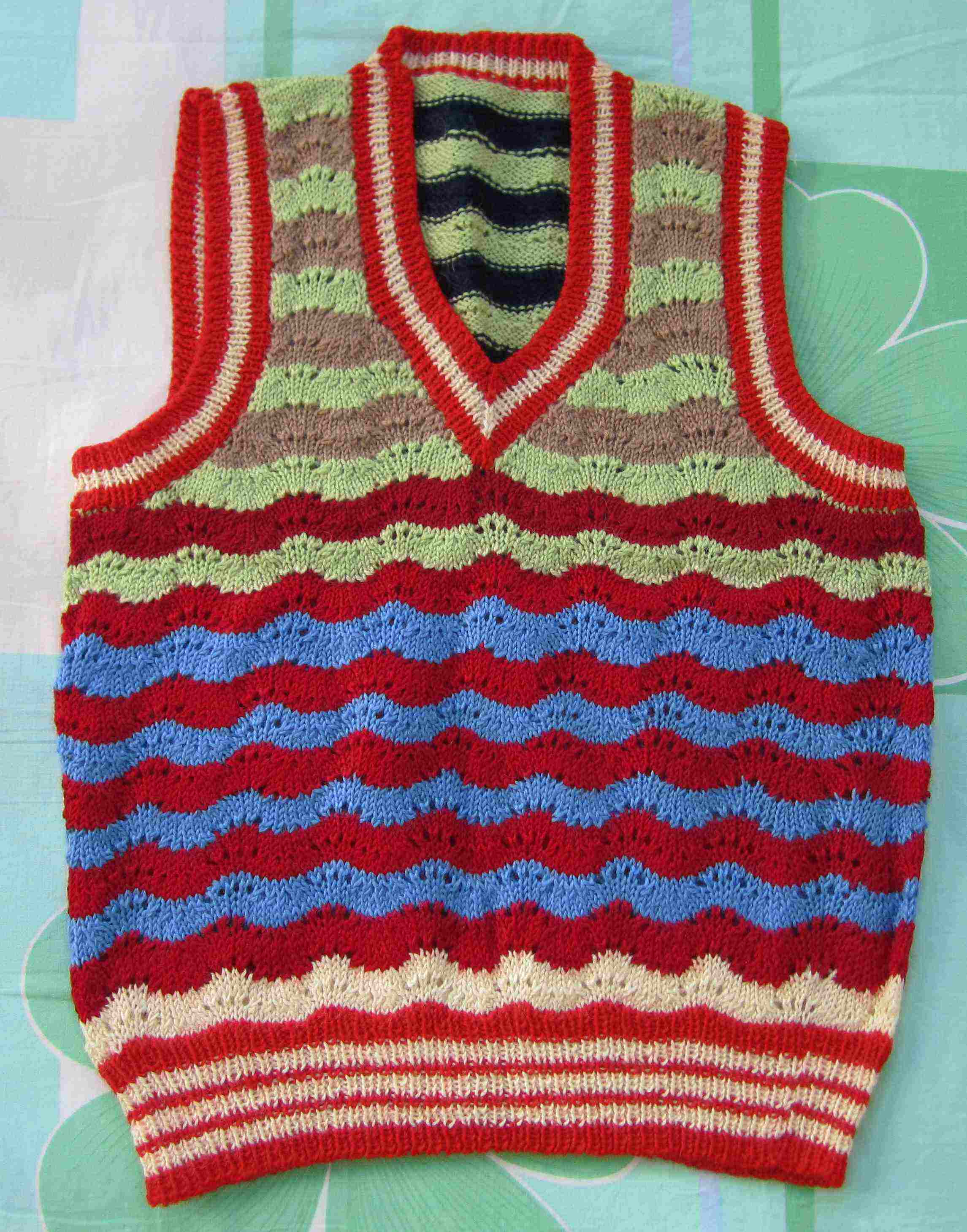 儿童<em>毛衣</em>,童装 儿童<em>毛衣</em> 伊思贝得 男童镶色<em>毛衣</em>