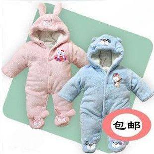 winterSuper+++newborn+infant+-+baby+Siamese+clothes+outside 