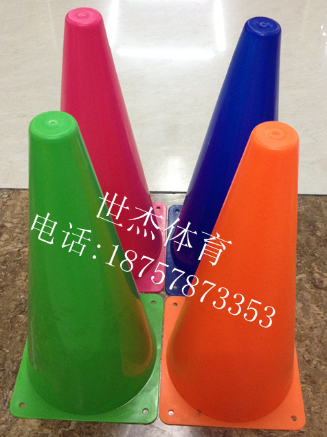 世傑體育用品直銷 32公分標志筒/路障/32cm路錐在類目 運動/瑜伽/健身/球迷用品, 田徑運動器材, 田徑場地輔助用具, 更多中 - 來自Buy2taobao.com提供專業的淘寶代購服務