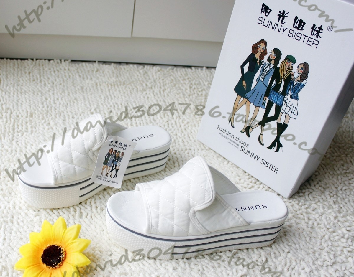 【包邮】<em>阳光姐妹凉鞋</em> 潮爆 平底休闲鞋 松糕厚