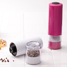 日本reina磨粉机小型家用胡椒粉电动打粉机粉碎机 研磨机器正品