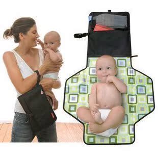 Skip Hop Pronto Diaper Changer Kit 便携可折叠尿片包