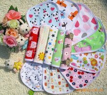 7合1专款送　双层围嘴 正面全棉＋反面PU　花形随机(单买2元1条）