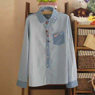  森林系小清新文艺风格彩色扣子拼接波点牛仔棉衬衫浅蓝