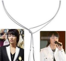 Príncipe Kim Jung-hoon Corea importó plata de ley 925 ley de TIFFANY pareja de oro collar y una aguja de plata