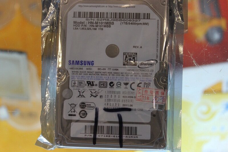 实体店 三星1TB 1T 1000G 2.5寸笔记本硬盘 9.5MM薄盘 三年保行货
