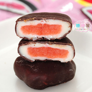  糖糖屋零食进口食品台湾雪之恋草莓巧克力雪Q饼 糕点30(35)g