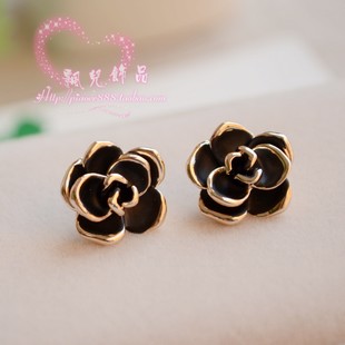 黑色玫瑰花耳钉...