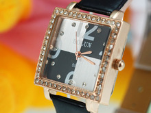 El nuevo cinturón de anillo de diamantes de la moda masculina Watch