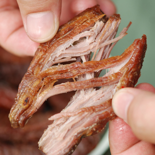  牛肉干内蒙古特产地的零食品/广发草原手撕风干牛肉250G  2袋包邮