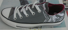 2010年匡威（CONVERSE）新款116249 白/碳灰色/酱紫帆布鞋