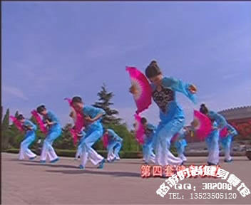 全国第四套健身秧歌规定套路 VCD+CD+动作图解+队型图 (人气:15)