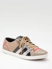 Женские кеды США покупка от Burberry