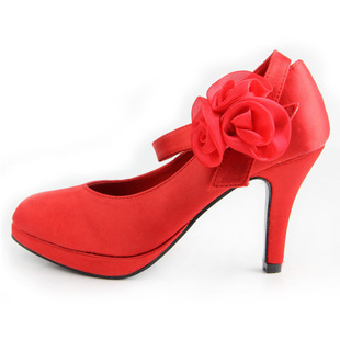  韩版高跟婚鞋 红色坡跟结婚鞋子 婚礼鞋新娘鞋防水台