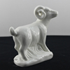 白瓷羊陶瓷羊摆件风水雕塑羊，陶瓷白羊摆设，十二生肖羊镇宅招财羊