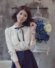 冲5钻 新品 BABIROLEN 甜美蕾丝修饰衬衫 现货