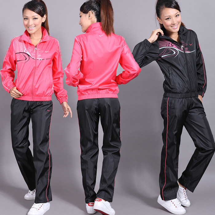 正品阿迪达斯新款 <em>春装</em>女款短外套adidas<em>女装</em>