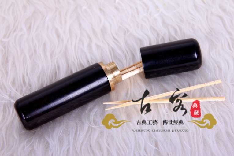黑檀牙签盒/筒 便携牙签筒/盒 时尚创意 红木工艺 礼品 GK9030在类目 收纳整理, 家庭收纳用具, 收纳罐, 牙签筒中 - 来自Buy2taobao.com提供专业的淘宝代购服务