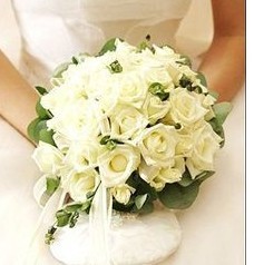 结婚手捧花白玫瑰拍婚纱照用花北京同城鲜花店