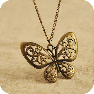 满35包邮 H>复古重工镂空蝴蝶项链 毛衣链