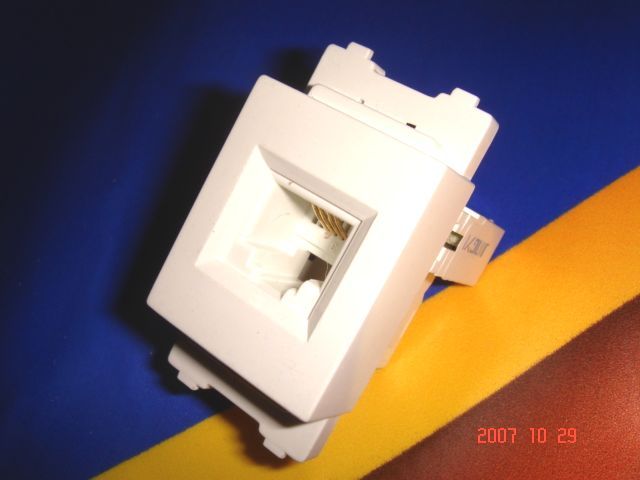 【實體店鋪 鑽石賣家】四芯電話模塊(120型 地插專用)在類目 電子/電工, 插座, 地插中 - 來自Buy2taobao.com提供專業的淘寶代購服務