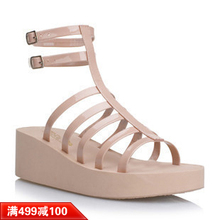 ��ɬ�ȡ�2010�¿���Ʒ���T�Ͱ�����������¸���Ь920009UFO_29.60