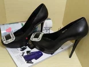  现货roger vivier女王版高跟鞋RV女鞋水钻绒面单鞋婚鞋大小s同款