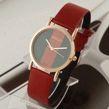 GUCCI.  antiguo Chi.  elegante.  relojes de moda casual.  color plano.  Armani Red
