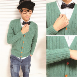 2012秋冬新款 纯色系麻花<em>编制</em>V领简约<em>男款开</em>