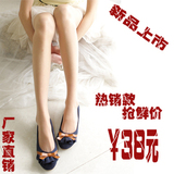 Þ±ÈôÄÝ¿¨ºÉÒ¶±ßСºûµû½áŮЬ 2012ÐÂÆ· Բͷdz¿Úµ¥Ð¬ ƽµ×Ь