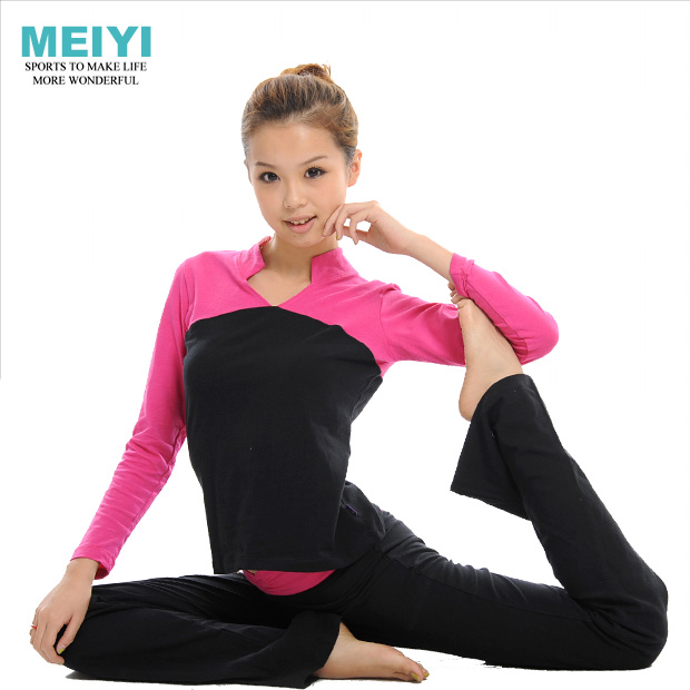 包邮新款正品女秋冬长袖瑜伽服套装 跳操健身练功广场舞蹈服装095在类目 运动/瑜伽/健身/球迷用品, 瑜伽, 瑜伽服中 - 来自Buy2taobao.com提供专业的淘宝代购服务